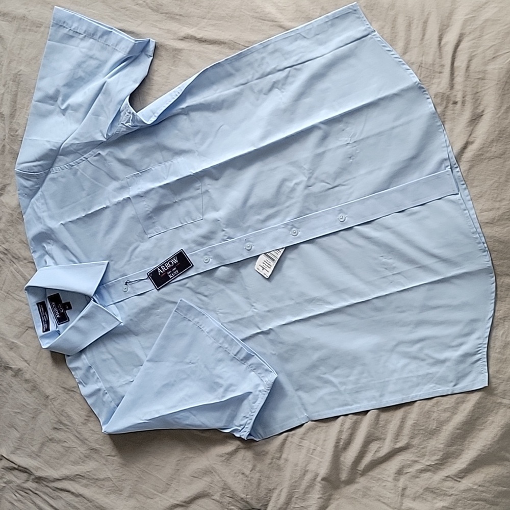 NEW!! Arrow short-sleeved dress shirt